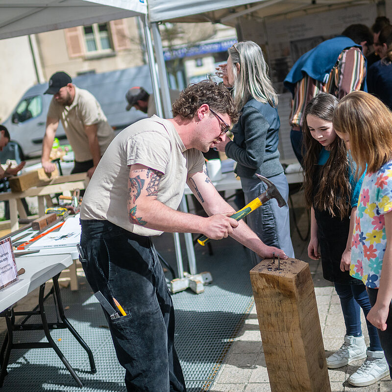 Notre-Dame hors les murs : village des entreprises