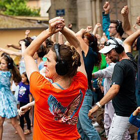 Photo de personnes en train de danser le 21 septembre au Palais à l'occasion de Hit Hip Pop Classic Parade
