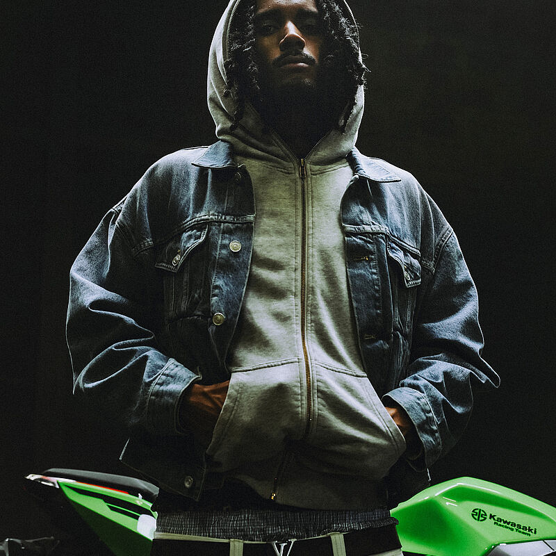 Yvnnis + Ruccie