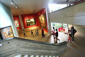 Photo "Visite thématique en mouvement au Musée Sainte-Croix"