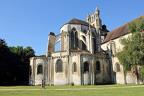 La fin du chantier de l'église abbatiale de Montierneuf