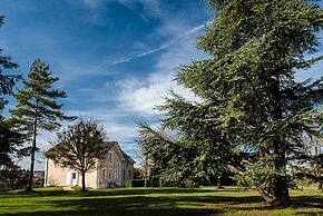Rendez-vous à la Villa Bloch !