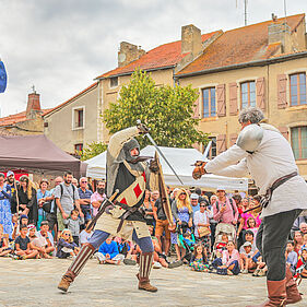 Photo d'un duel à l'épée