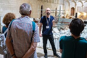 Photo d'une visite guidée dans le Palais