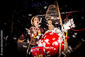 Un goûter pour un spectacle - Plumes et poussière